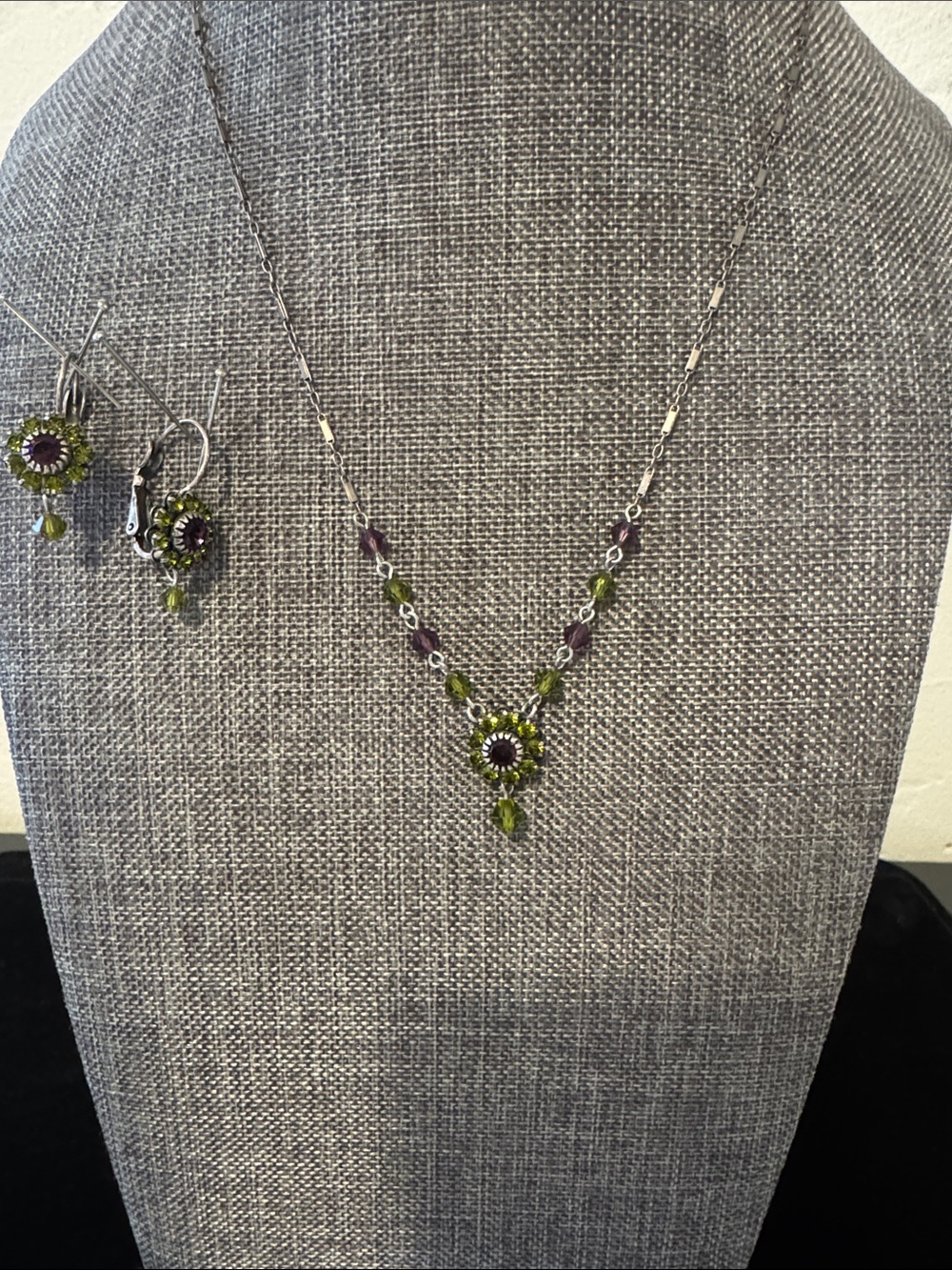 Liz Palacios SF Purple & Green Swarovski crystals. With Tags from Nordstroms